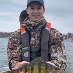 Tyler Hoyt defends thesis on perch morphology